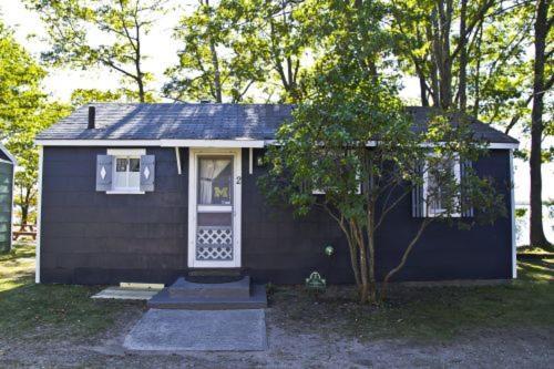 Cabin #2 - M Den Cabin Carp Lake ภายนอก รูปภาพ